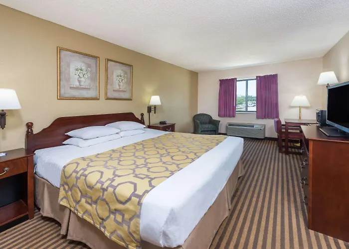 Hotel Baymont By Wyndham 2*
