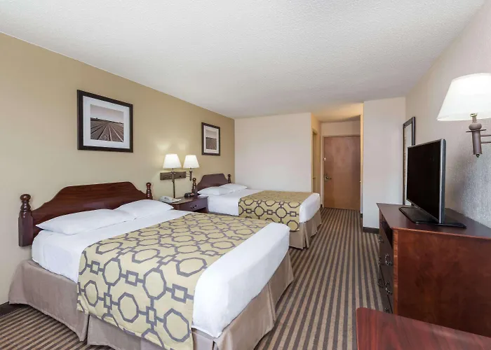 Hotel Baymont By Wyndham 2*