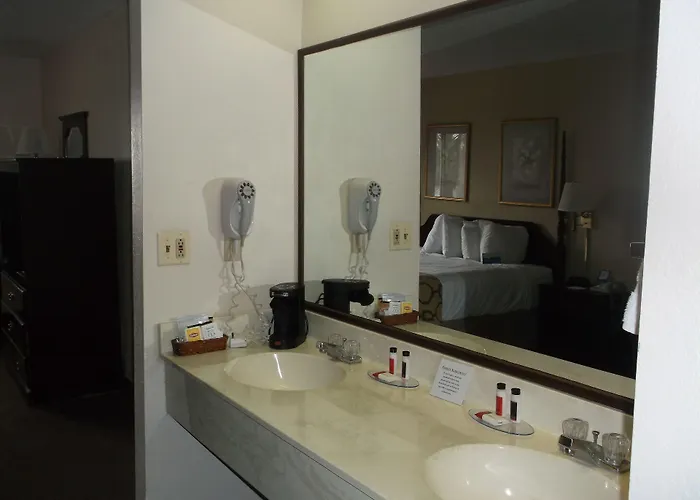 Baymont By Wyndham Hotel